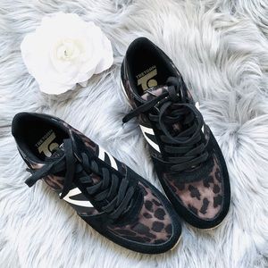 tretorn loyola leopard sneakers